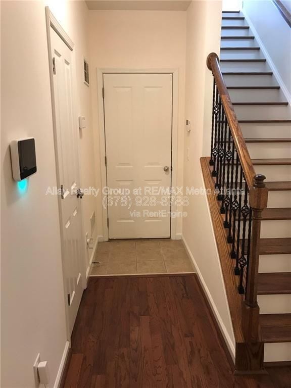 Building Photo - 2673 Rivers Edge Dr NE