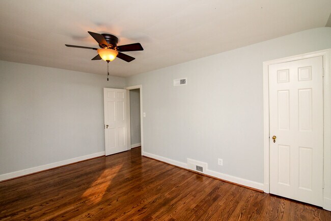 Bedroom 1 - 2713 South Veitch Street