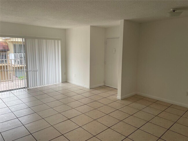 Building Photo - 4310 NW 79th Ave