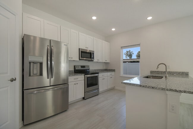 Building Photo - 435 Cierra Oaks Cir