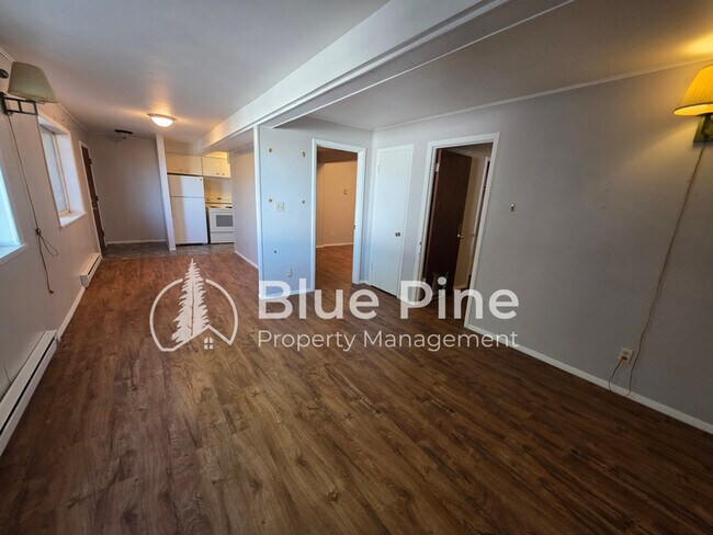 Building Photo - 840 Garfield St