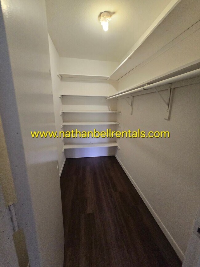 Building Photo - 3766 Clarksville St