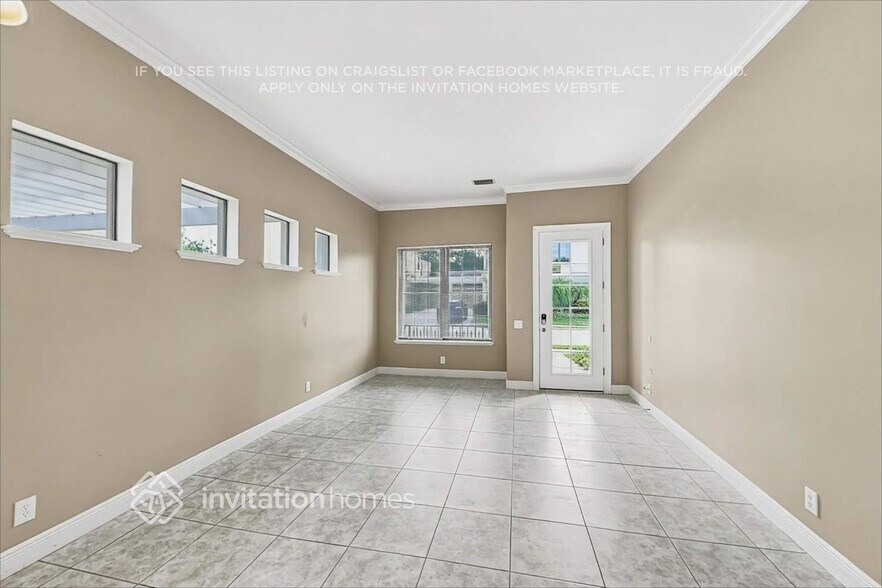Building Photo - 6260 Parmeron Ln