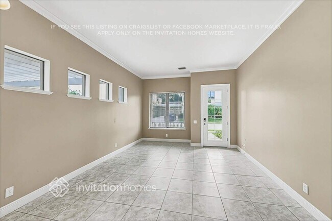 Building Photo - 6260 Parmeron Ln