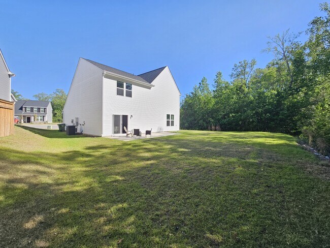 Building Photo - 698 Oak Br Pl