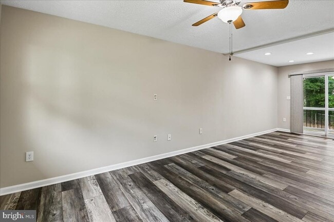 Building Photo - 7660 Turnbrook Dr