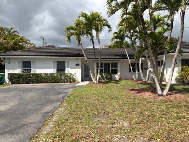 Building Photo - 11840 SW 81st Rd