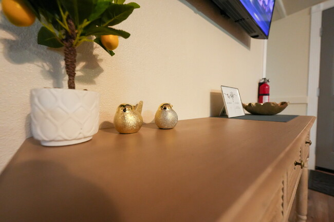 Building Photo - Cozy Fully Furnished 2-Bed with a Movie Ro...