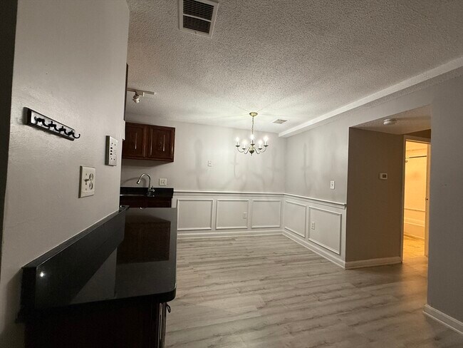 Building Photo - 34 Walden Dr