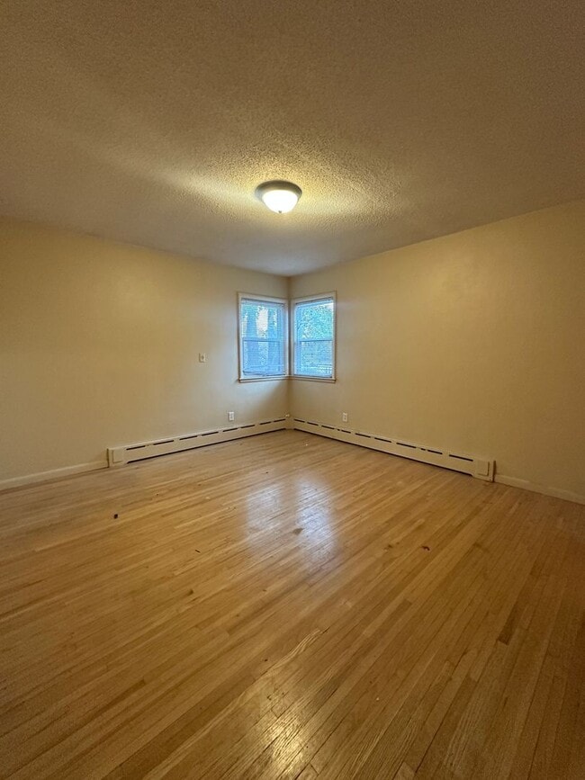 Building Photo - Hawthorne