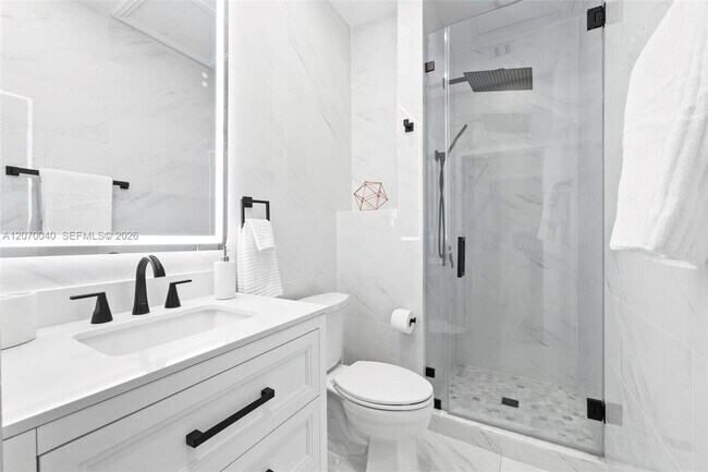Building Photo - 257 N Coconut Ln