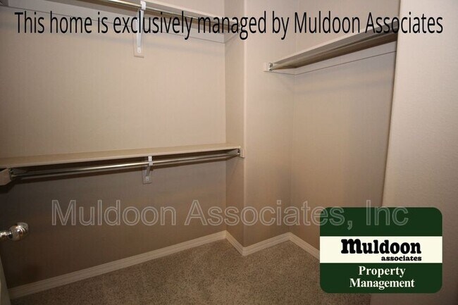 Building Photo - 8883 White Pr Vw