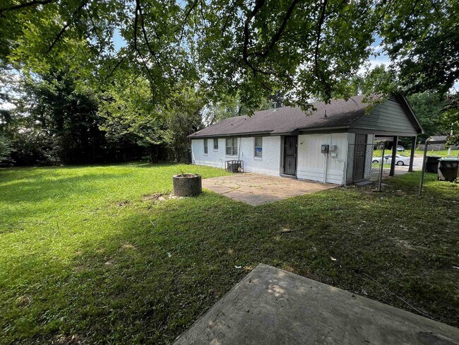 Building Photo - 3424 Gladstone Cove