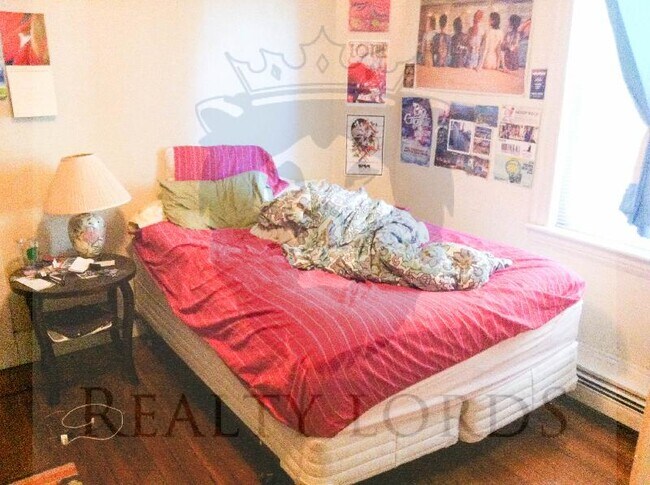 Building Photo - 175 Winthrop Rd