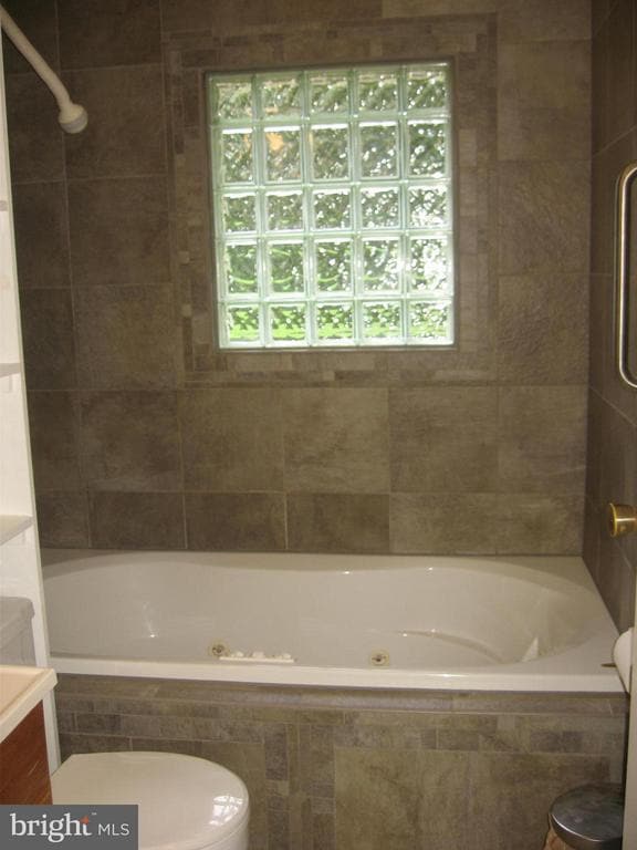 Building Photo - 165 Natalie Ln