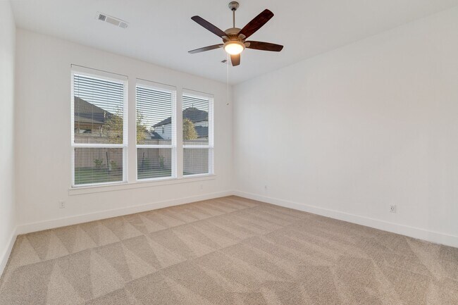 Building Photo - 8127 Fenway Hts Dr