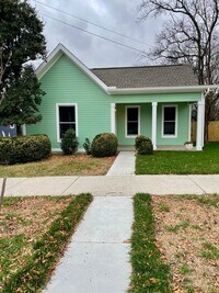 Building Photo - 323 50th Ave N