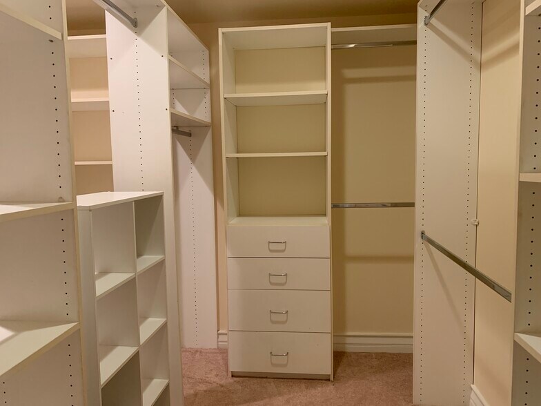 Master Walk In Closet - 1409 S Westgate Ave