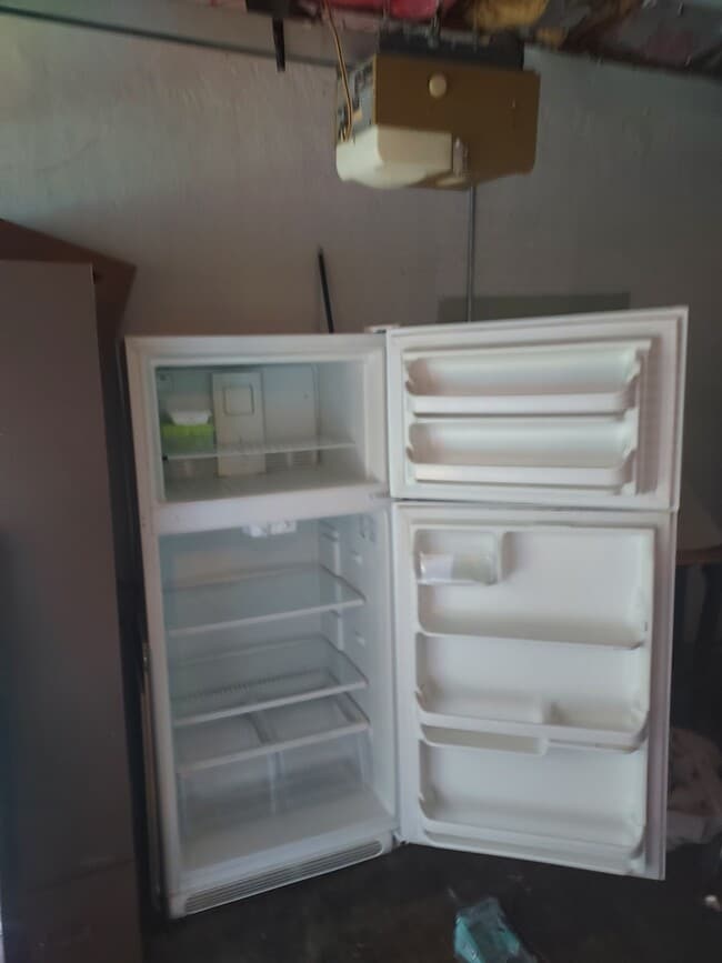 Building Photo - 3453 NW Thurman St