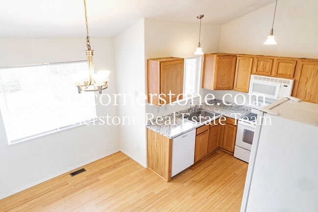 Building Photo - 7511 Barn Owl Dr