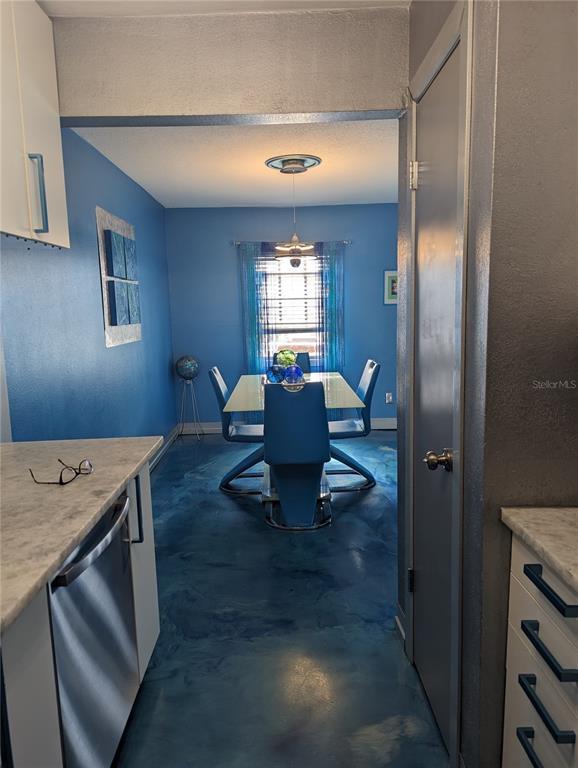 Building Photo - 5011 Starfish Dr SE