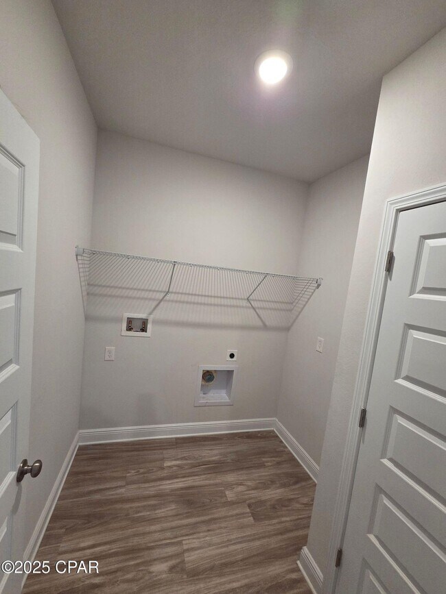 Building Photo - 313 Allie Way