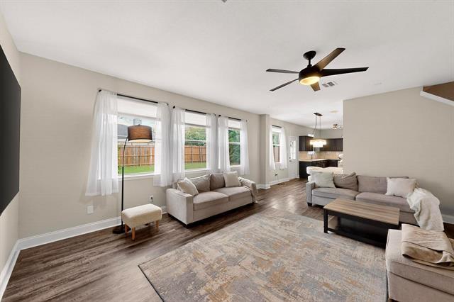 Building Photo - 2305 Sumac Ct