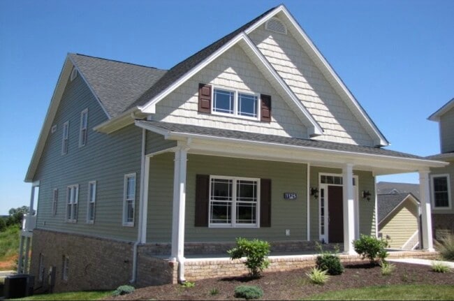 Building Photo - 1125 Cranberry Ct