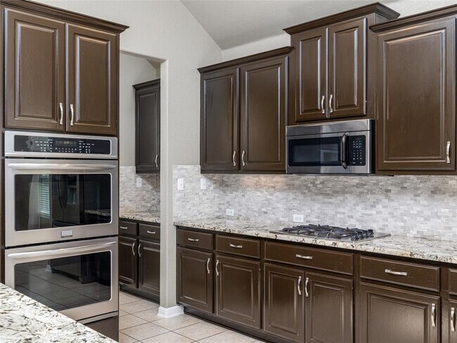 Building Photo - 15620 Echo Hills Dr