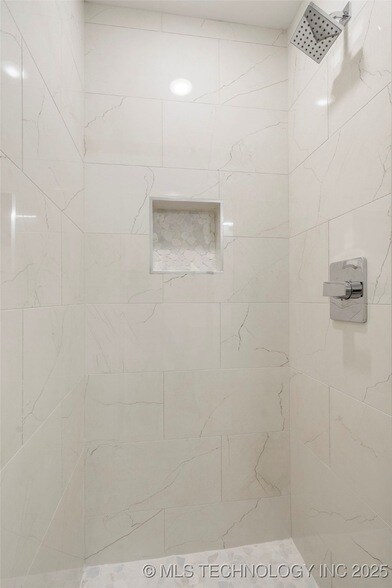 Building Photo - 101 N Atlanta St