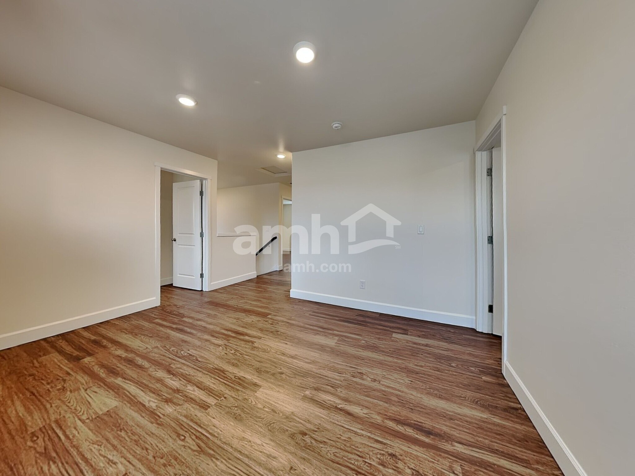 Building Photo - 19211 15th Ave Ct E