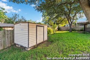 Building Photo - 7960 Splintered Oak