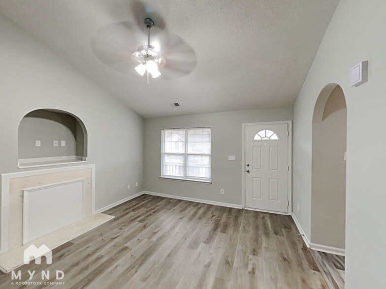 Building Photo - 5404 Katherine Ct