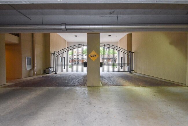 Building Photo - 2299 Lone Star Dr