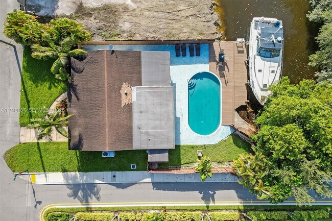 Building Photo - 3730 SW 47th Ct