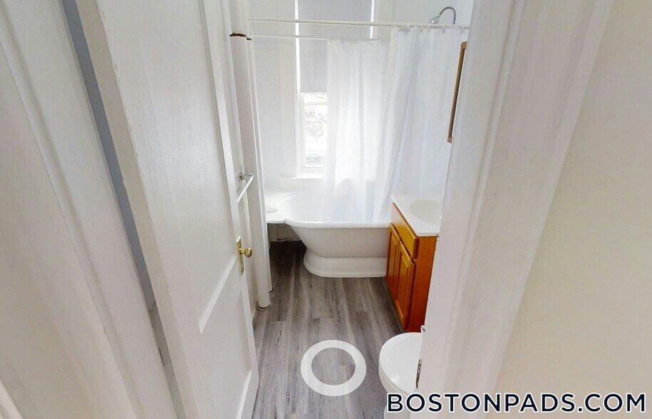 Building Photo - 1179 Boylston St