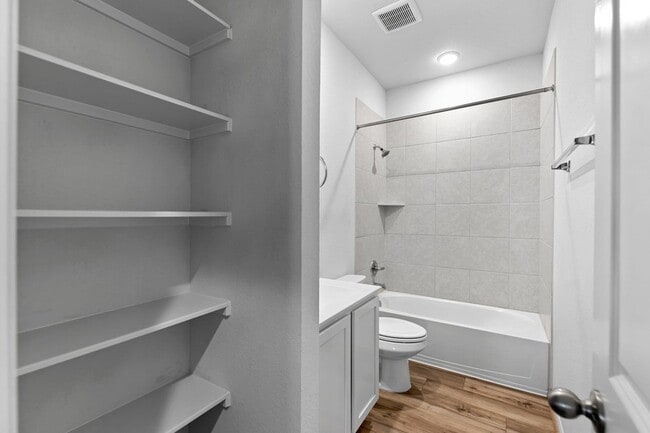 Building Photo - 216 Blue Hibiscus Dr