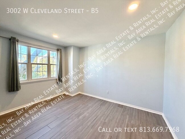 Building Photo - 3002 W Cleveland St