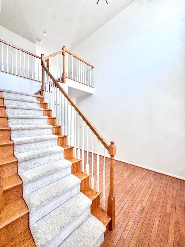 Building Photo - FIVE BEDROOMS in PARKLAND SCHOOLS!