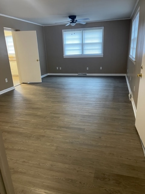 Building Photo - 615 N Steele St