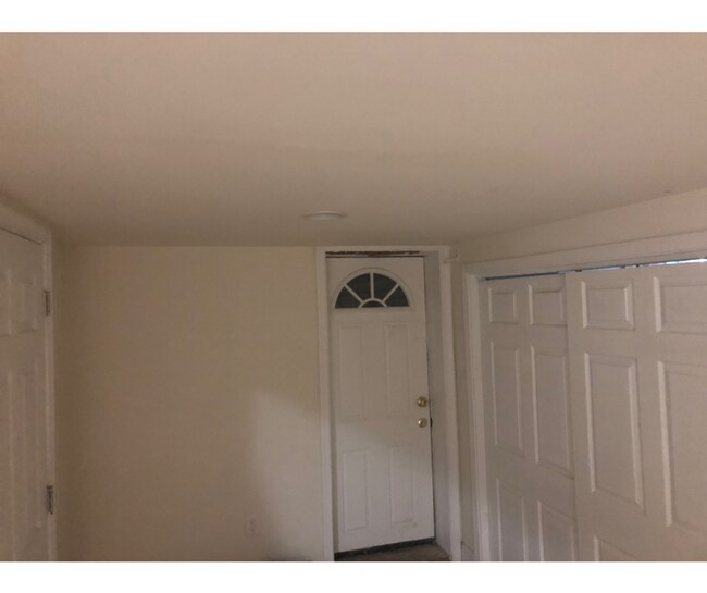 Building Photo - 3220 Brightwood Ave