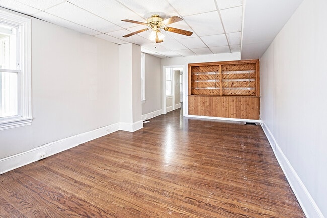 Primary Photo - 157 7th St