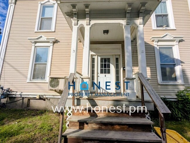 Building Photo - 110 Silver St