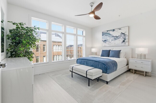 Building Photo - 2026 Hazel St