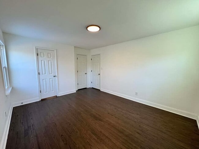 Building Photo - 1001 Archdale Dr