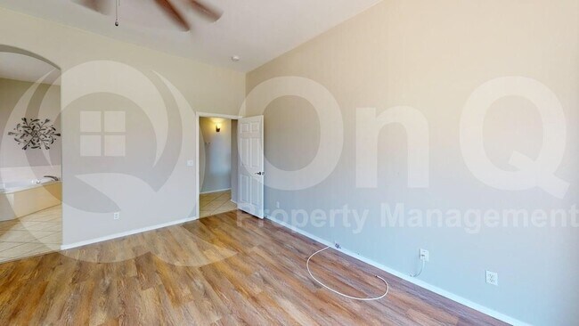Building Photo - 770 W Cherrywood Dr