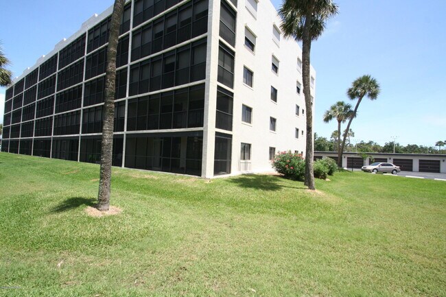Building Photo - 5805 N Banana River Blvd