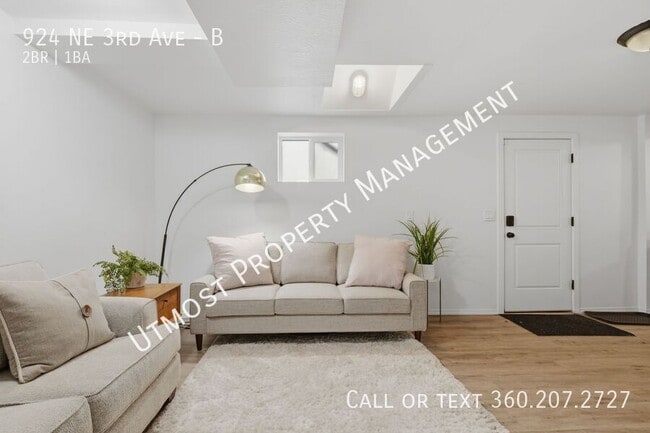 Building Photo - 924 NE 3rd Ave