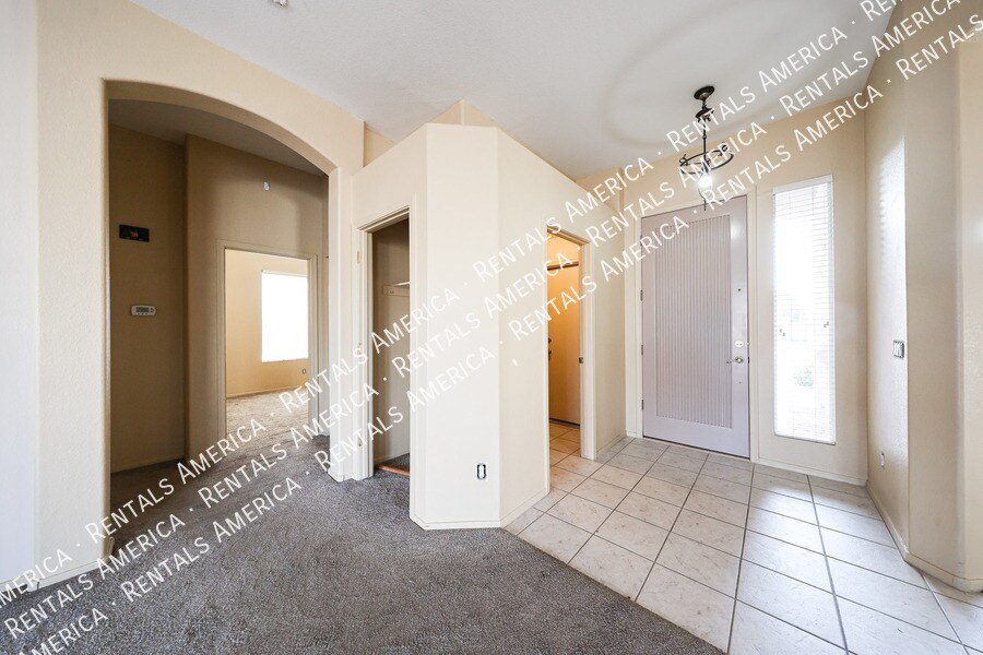 Building Photo - 3850 W Park View Ln