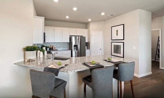 Building Photo - 611 Bluffview Dr.